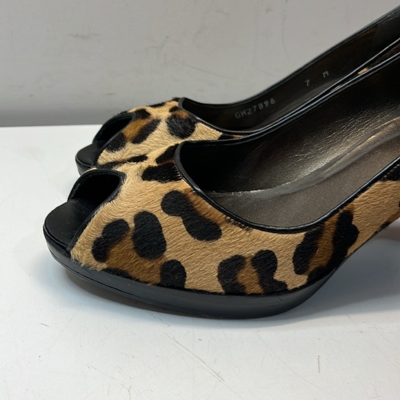 Stuart Weitzman Platform Leather Leopard Print Peep Toe Heels, size 7 - Picture 2 of 14